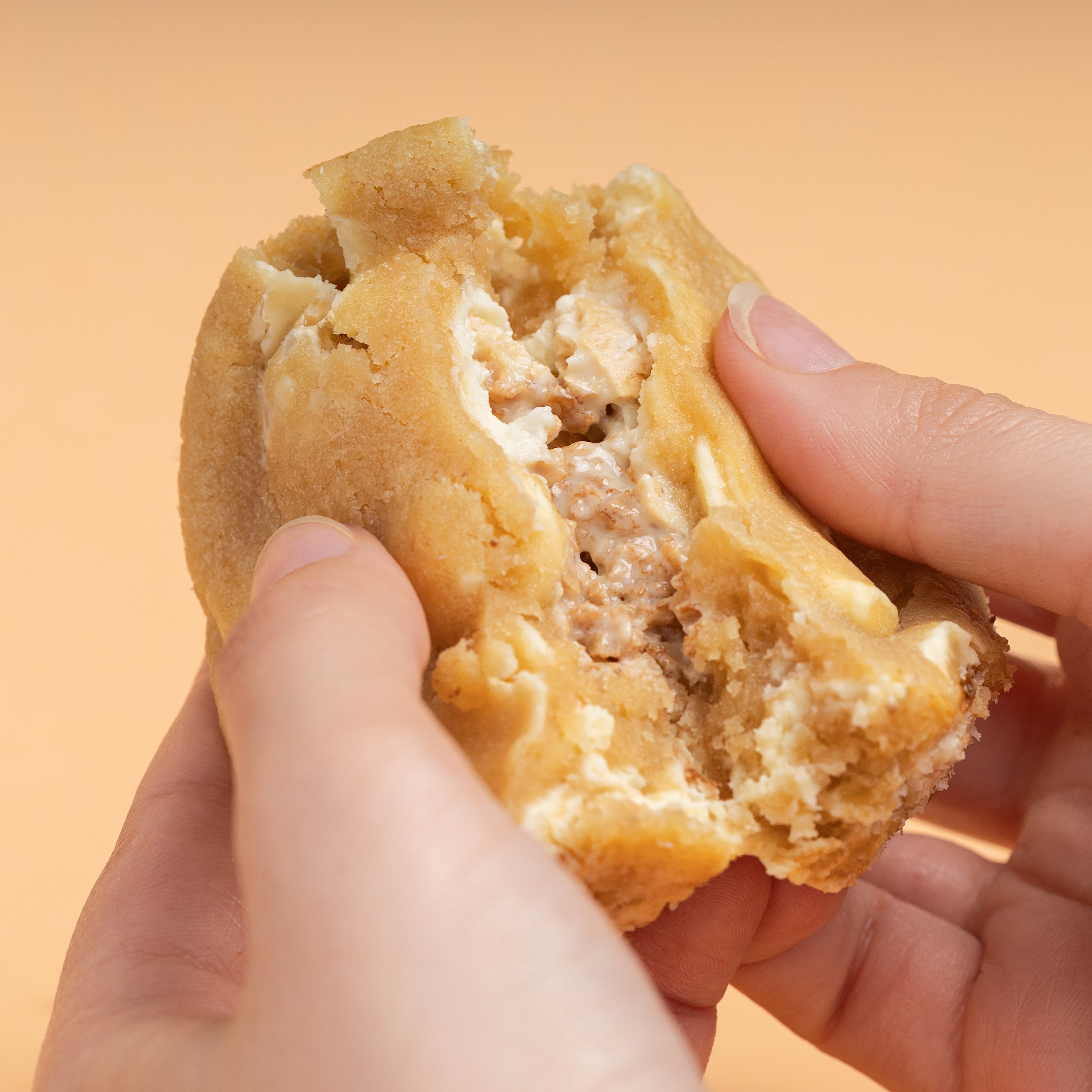 CREAMY BUENO + 4 COOKIES